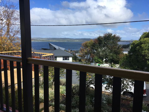 Rowley House - Tourism Gold Coast 9