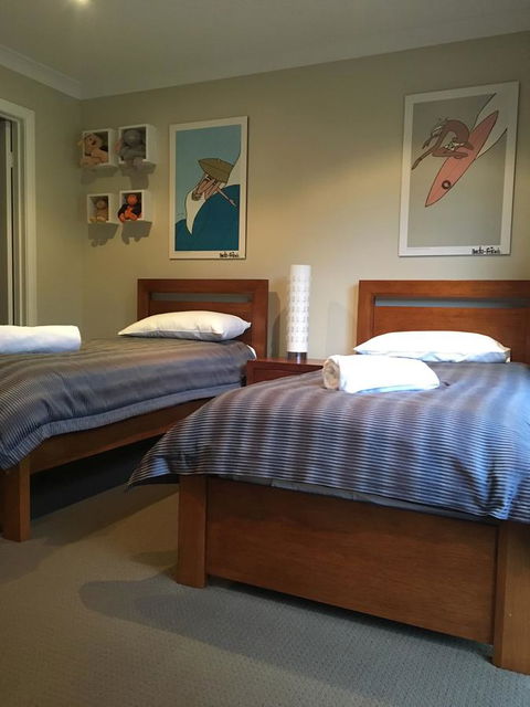 Rowley House - Tourism Gold Coast 3