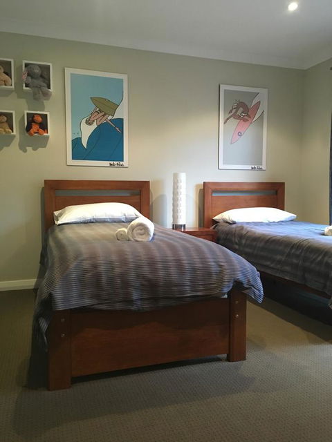 Rowley House - Tourism Gold Coast 4