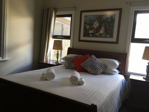 Rowley House - Tourism Gold Coast 15