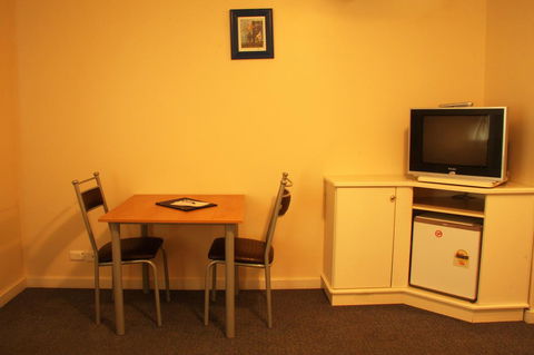 Cervantes Pinnacles Motel - Tourism Gold Coast 7