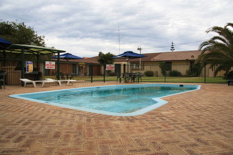Cervantes Pinnacles Motel - Tourism Gold Coast 1