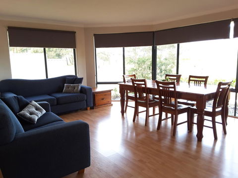 Cosy Corner Chalets - Tourism Gold Coast 4