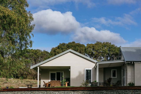 Stablebase - Tourism Gold Coast 2