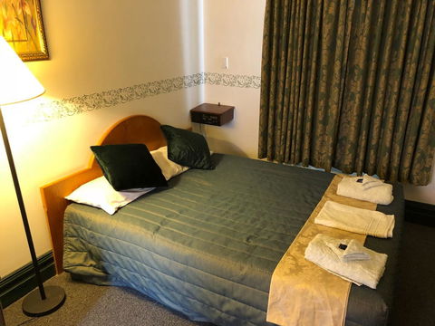 The Palace Hotel - Tourism Gold Coast 6