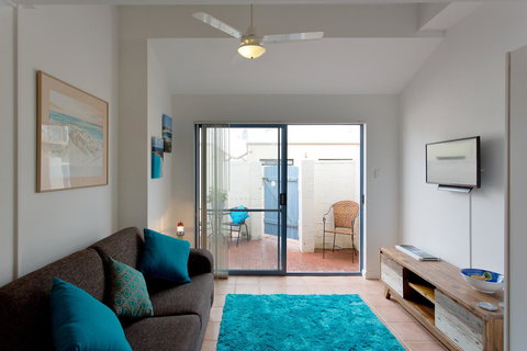 Life's A Beach! Fremantle - Gold Coast 4