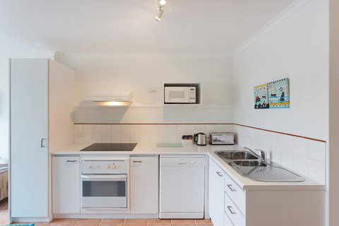 Life's A Beach! Fremantle - Gold Coast 13