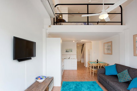 Life's A Beach! Fremantle - Gold Coast 5