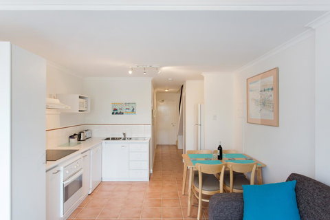 Life's A Beach! Fremantle - Gold Coast 12