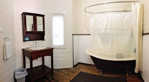 Hopetoun Motel & Chalet Village - Tourism Gold Coast 37