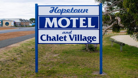 Hopetoun Motel & Chalet Village - Tourism Gold Coast 5