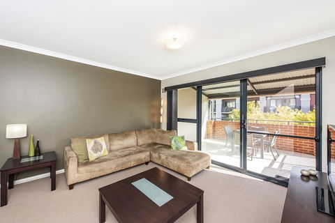 Subiaco Emporium Apartment - Tourism Gold Coast 13