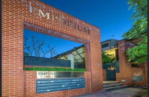 Subiaco Emporium Apartment - Tourism Gold Coast 5