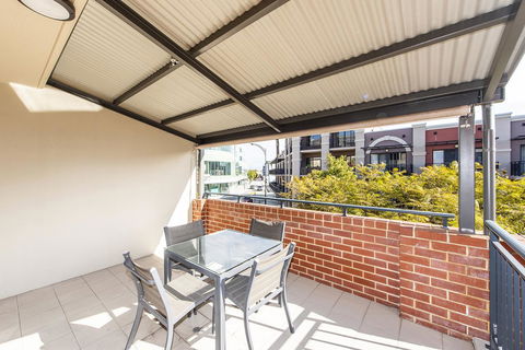 Subiaco Emporium Apartment - Tourism Gold Coast 9