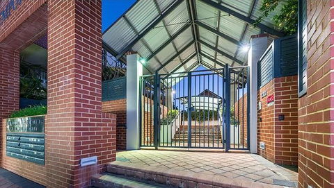 Subiaco Emporium Apartment - Tourism Gold Coast 8