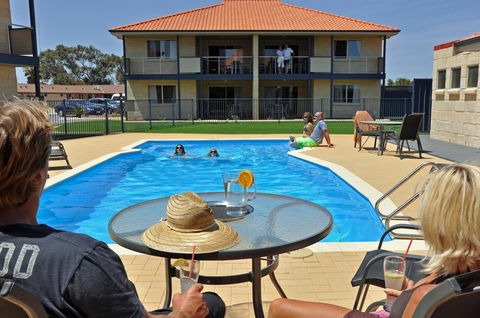 Pinnacles Edge Resort - Tourism Gold Coast 0
