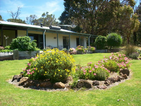 SilverSprings Spa Retreat Pet Friendly Cottages And Glampings - Tourism Gold Coast 17