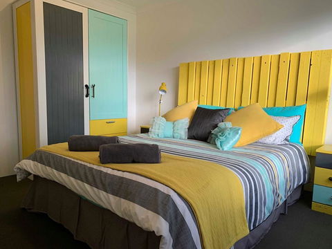 Stylish Colourfull Getaway - Tourism Gold Coast 6