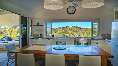 The White House At Wallcliffe Farms - Tourism Gold Coast 24