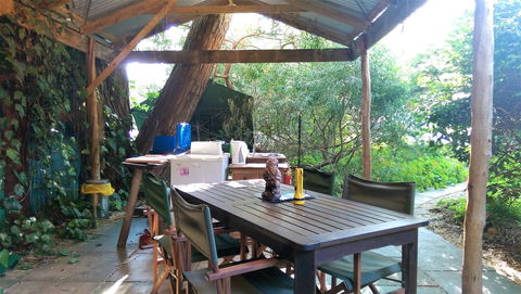 Black Cockatoo Lodge - Tourism Gold Coast 14