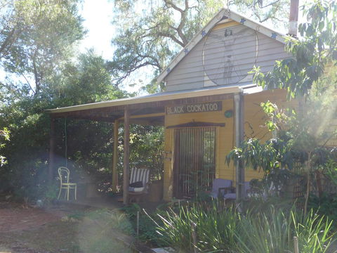 Black Cockatoo Lodge - Tourism Gold Coast 0