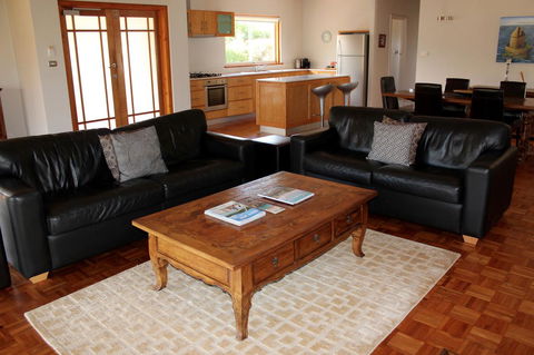 Moana Spa Villas - Prime Yallingup Location - Tourism Gold Coast 7