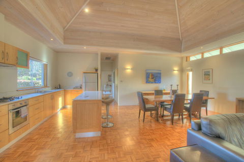 Moana Spa Villas - Prime Yallingup Location - Tourism Gold Coast 15