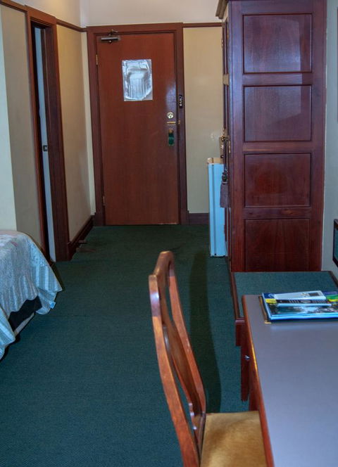 Higgins Lane Motel - Tourism Gold Coast 2