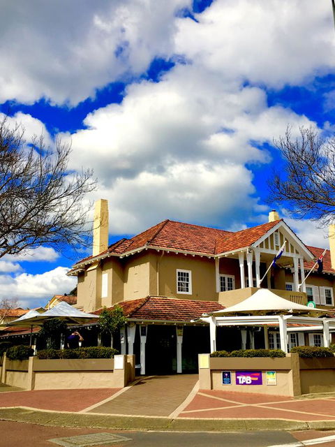 Higgins Lane Motel - Tourism Gold Coast 1