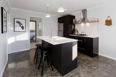 Ironstone Studio Margaret River - Tourism Gold Coast 10