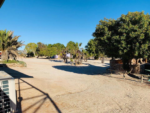 Shark Bay Cottages - Gold Coast 13