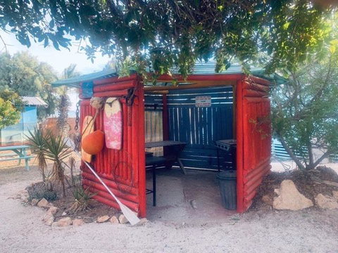 Shark Bay Cottages - Gold Coast 34