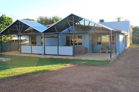 Kestrel Chalets - Tourism Gold Coast 14