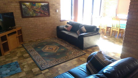 Kestrel Chalets - Tourism Gold Coast 6