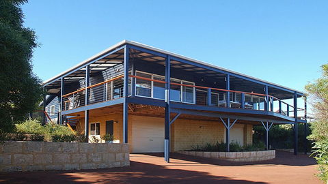Tru Blu - Enjoy Sweeping 180 Degree Views Of Gracetown In This Modern Family Beach House - Tourism Gold Coast 0