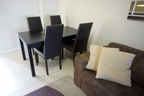 Studio 4 - Ground Floor Fremantle Apartment - Tourism Gold Coast 5