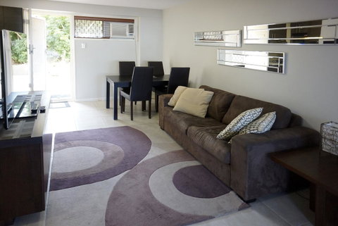 Studio 4 - Ground Floor Fremantle Apartment - Tourism Gold Coast 2