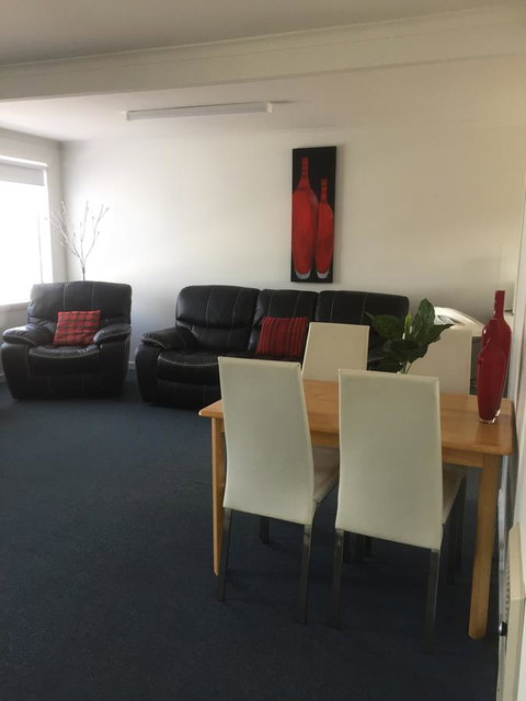 Old Pier Apartments - Tourism Gold Coast 11