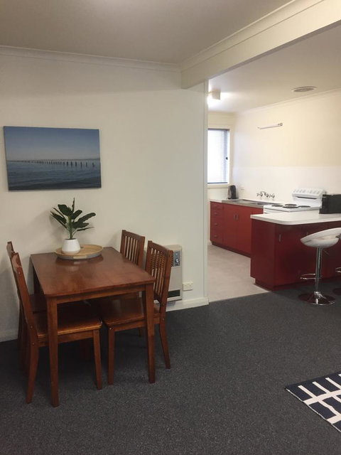 Old Pier Apartments - Tourism Gold Coast 5