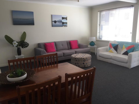 Old Pier Apartments - Tourism Gold Coast 2
