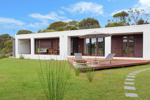 Tamar Solar Home - Tourism Gold Coast 13
