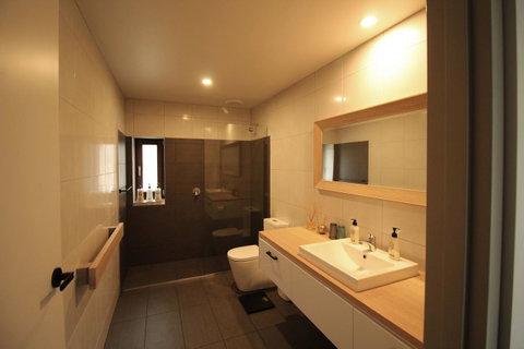Tamar Solar Home - Tourism Gold Coast 10