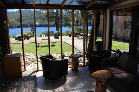 Tullah Lakeside Lodge - Tourism Gold Coast 28