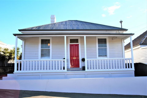 Horlock House - Tourism Gold Coast 1