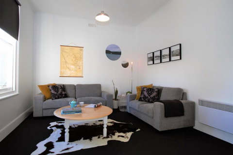Horlock House - Tourism Gold Coast 8