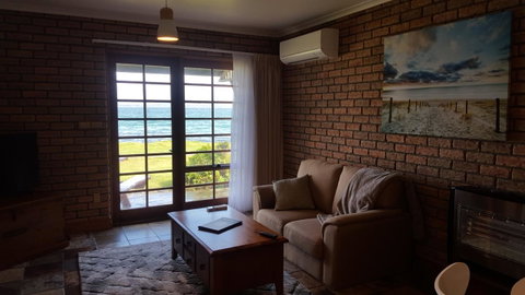 Stanley Village Waterfront Accommodation - Tourism Gold Coast 2