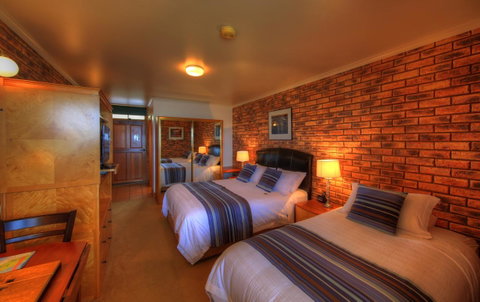 Stanley Village Waterfront Accommodation - Tourism Gold Coast 23