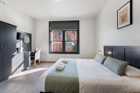 The Cornwall Boutique Hotel - Tourism Gold Coast 1