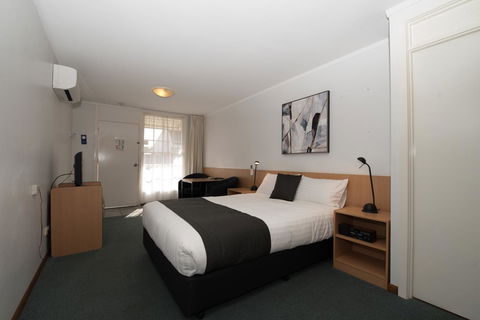 Barclay Motor Inn - Tourism Gold Coast 2