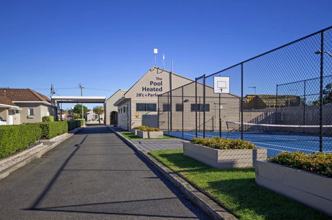 Barclay Motor Inn - Tourism Gold Coast 8